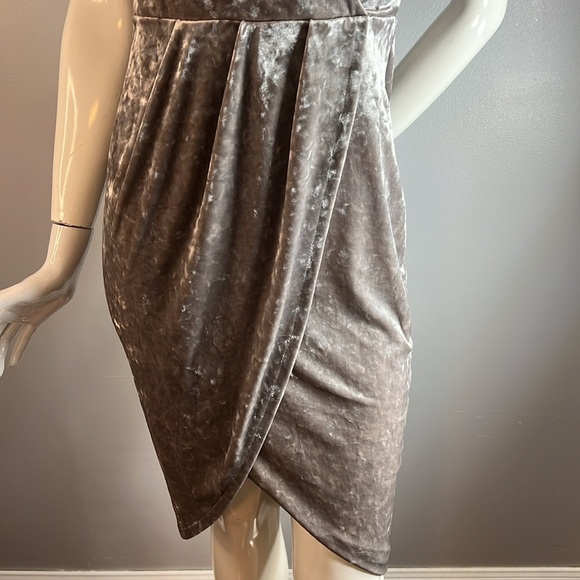 Silver Velvet Dynamite Faux Crossover Dress Size Small - Picture 4 of 12